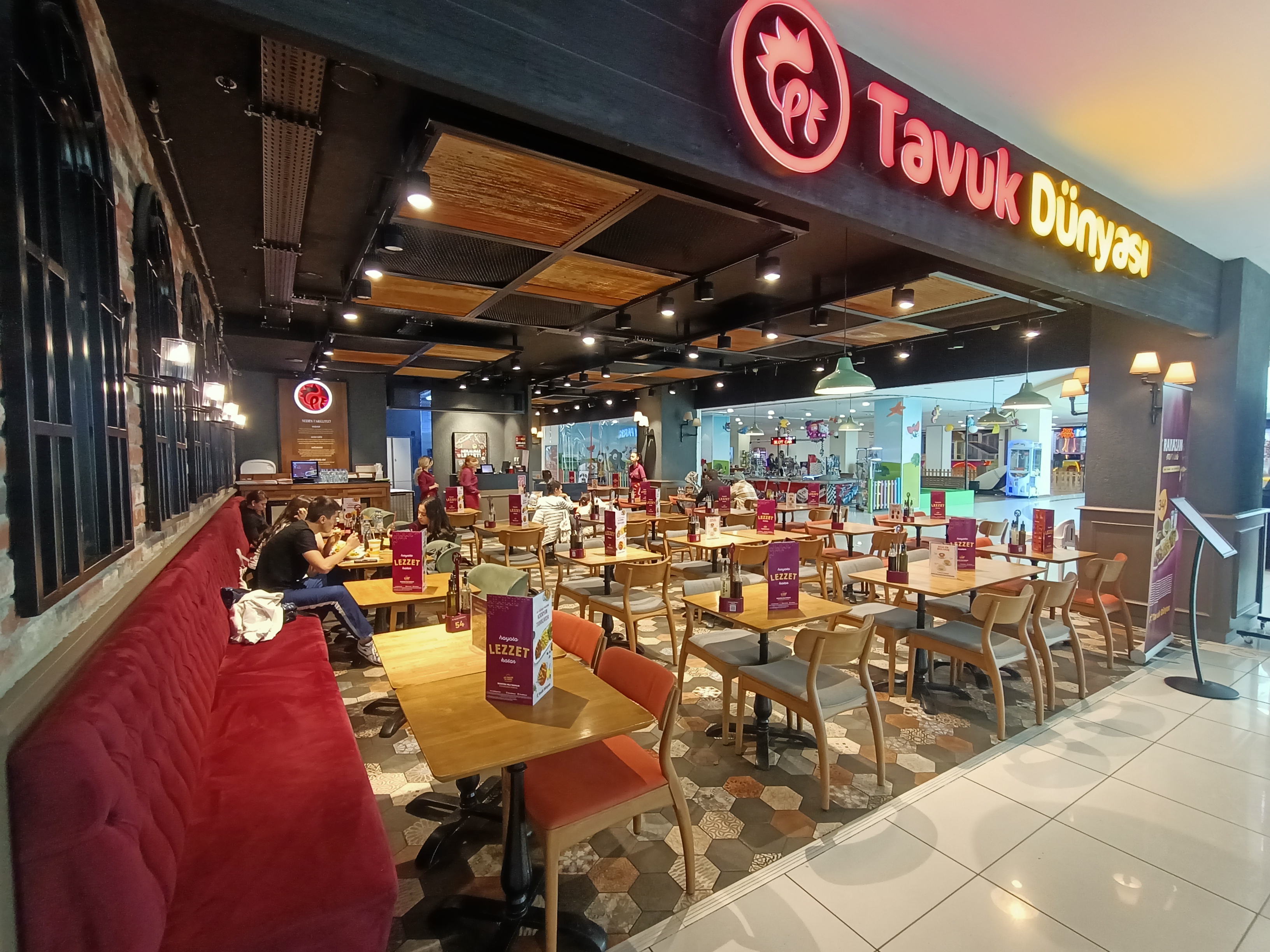 Tavuk Dünyası (Denizli Teraspark AVM)