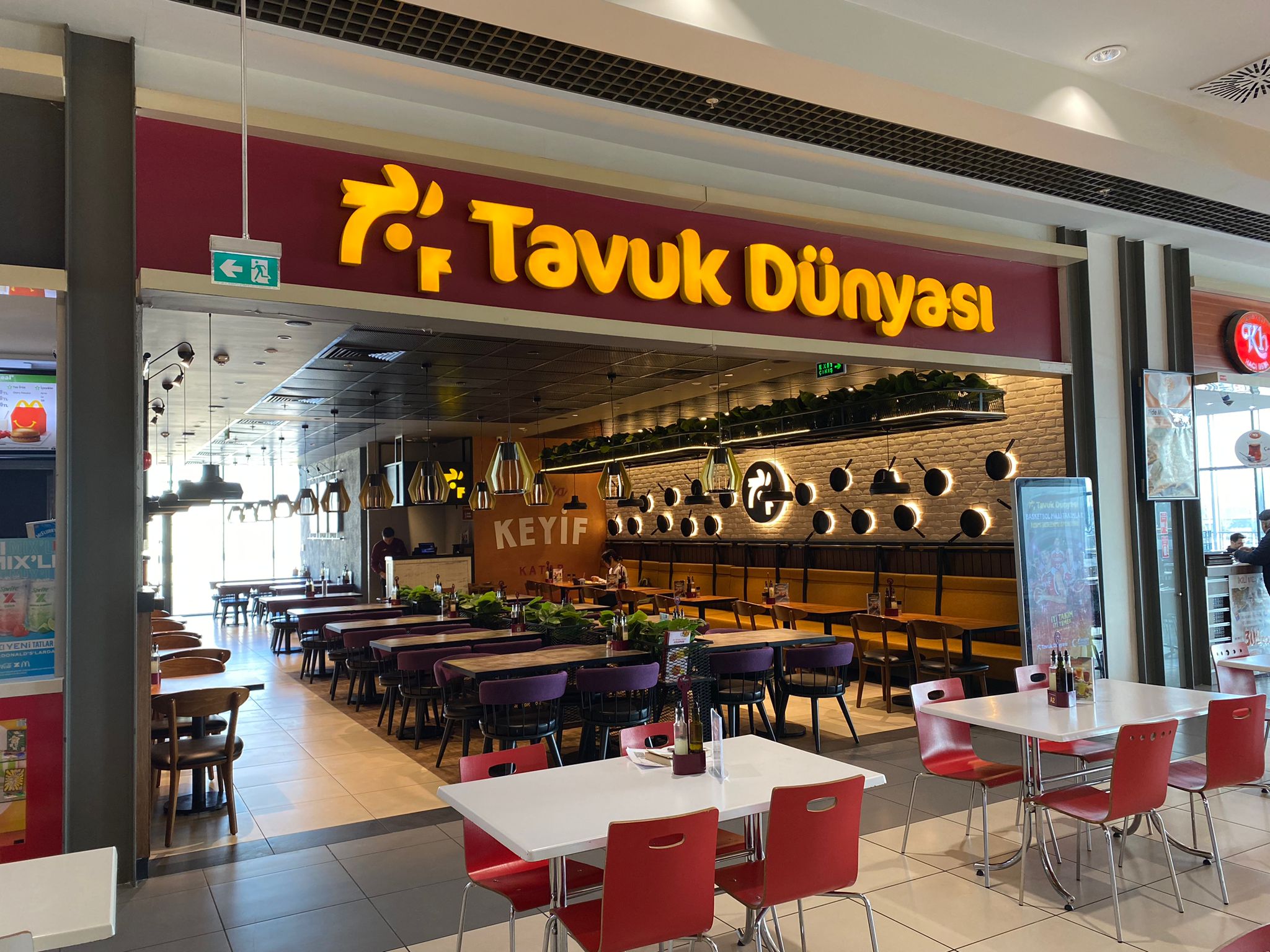 Tavuk Dünyası (Kütahya Sera AVM)