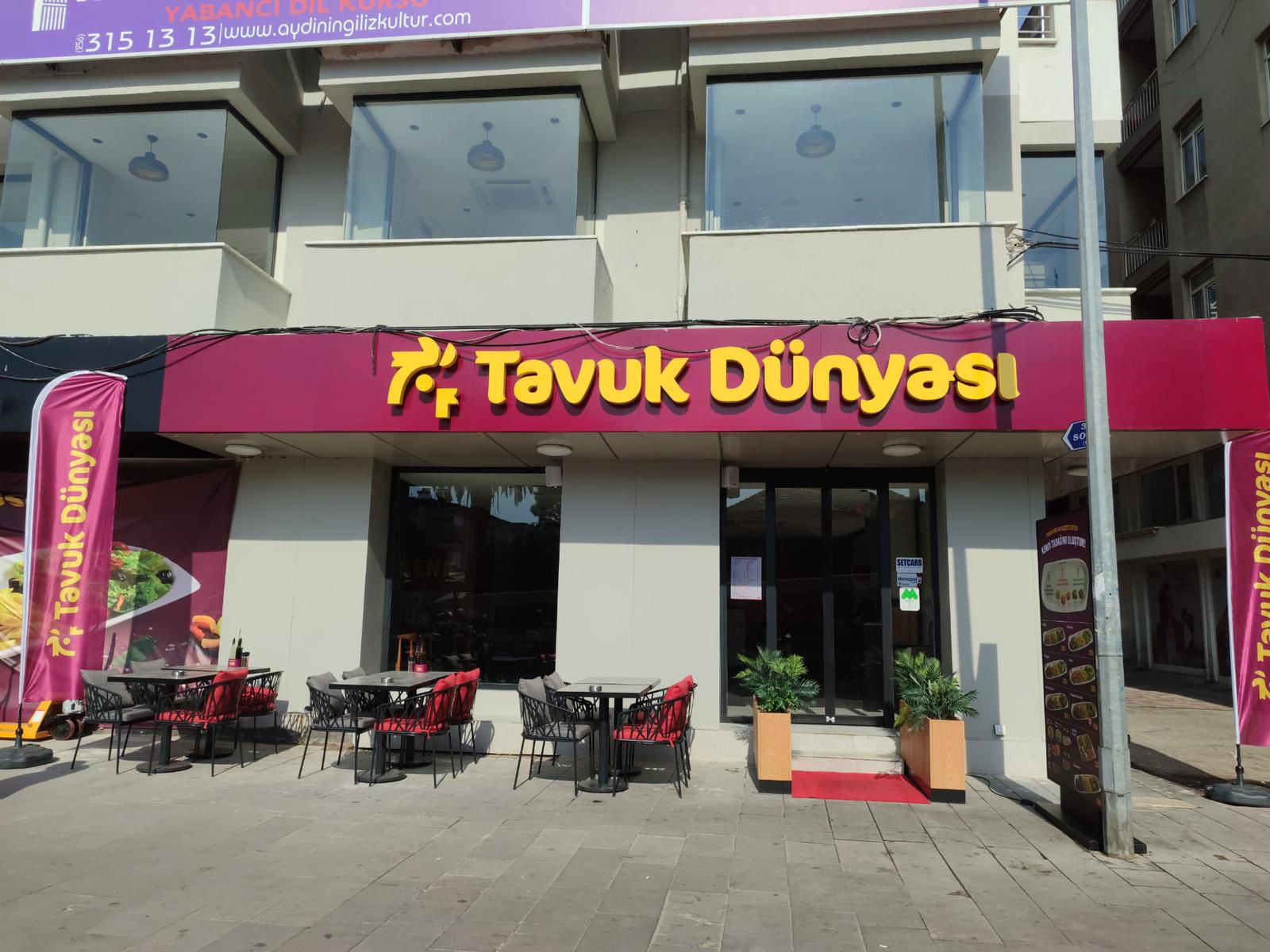 Tavuk Dünyası